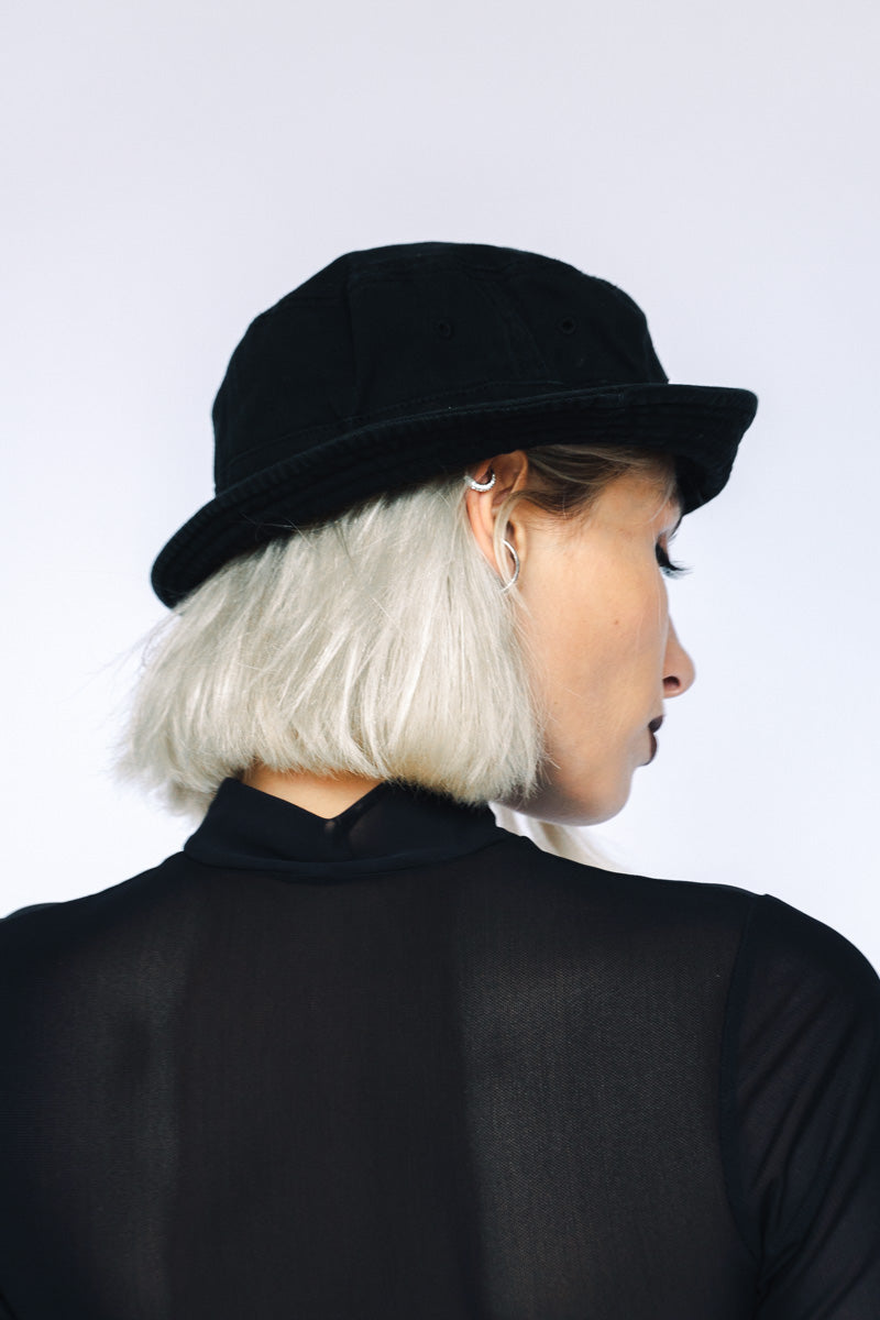 Alyona Bucket Hat GOTH Black Circle