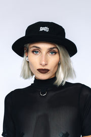 Alyona Bucket Hat GOTH Black Circle